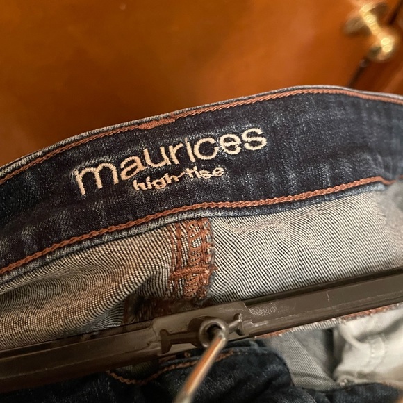 💕 • Maurice’s • High-Rise Distressed Denim Jeggings | XL - XLONG - Picture 2 of 4
